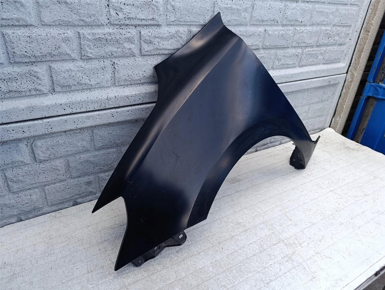 SUZUKI SWIFT MK8 17-24 BŁOTNIK PRZEDNI LEWY NOWY ORYGINAŁ (17506990345)