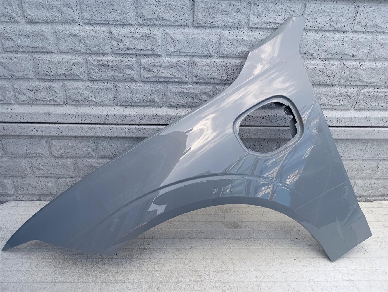 VOLVO XC 60 XC60 HYBRID ELECTRIC 17- BŁOTNIK LEWY ORYGINAŁ (17507001957)