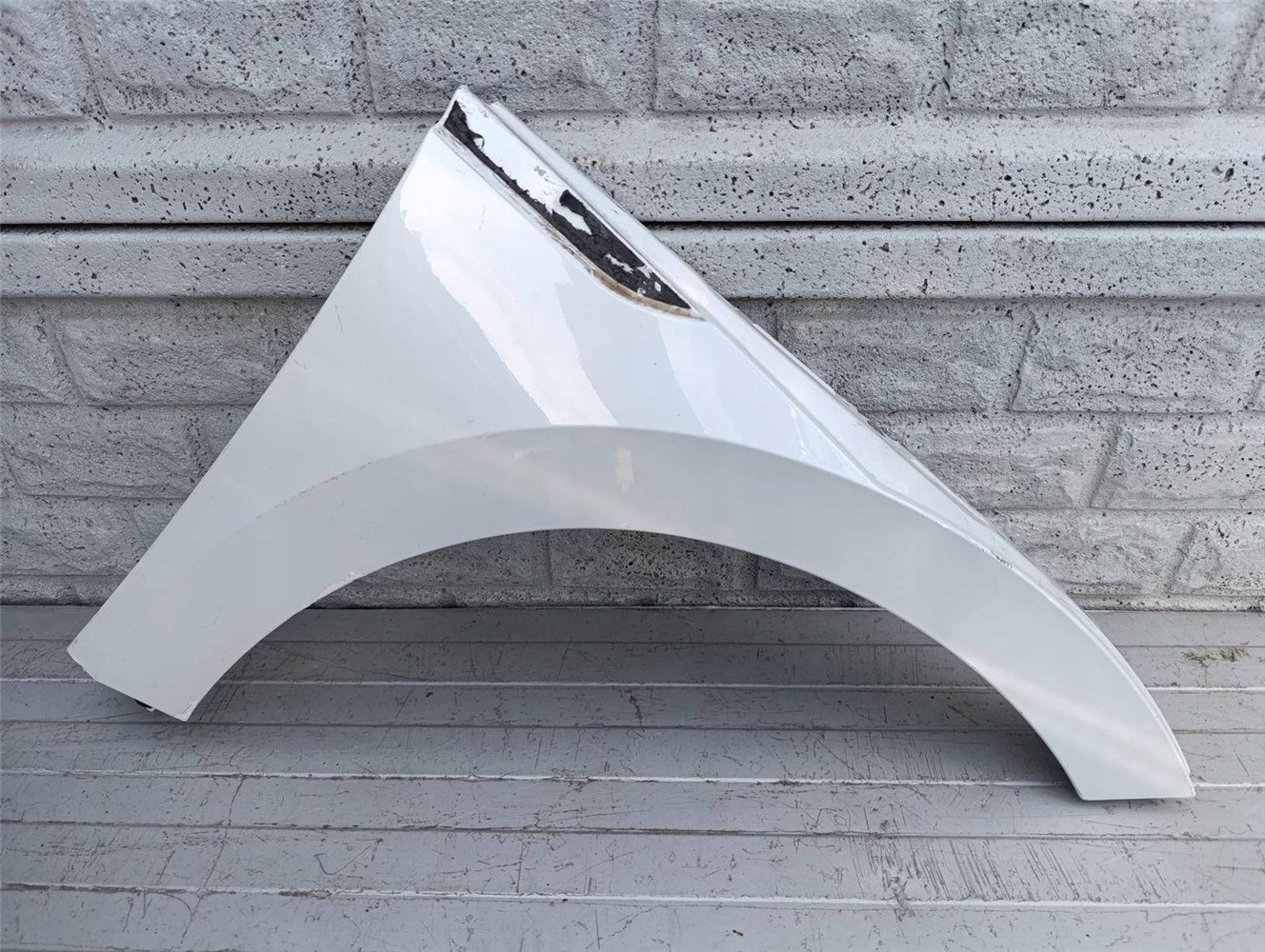 VW ARTEON BŁOTNIK PRAWY PRZEDNI ORYGINAŁ (17507038174)