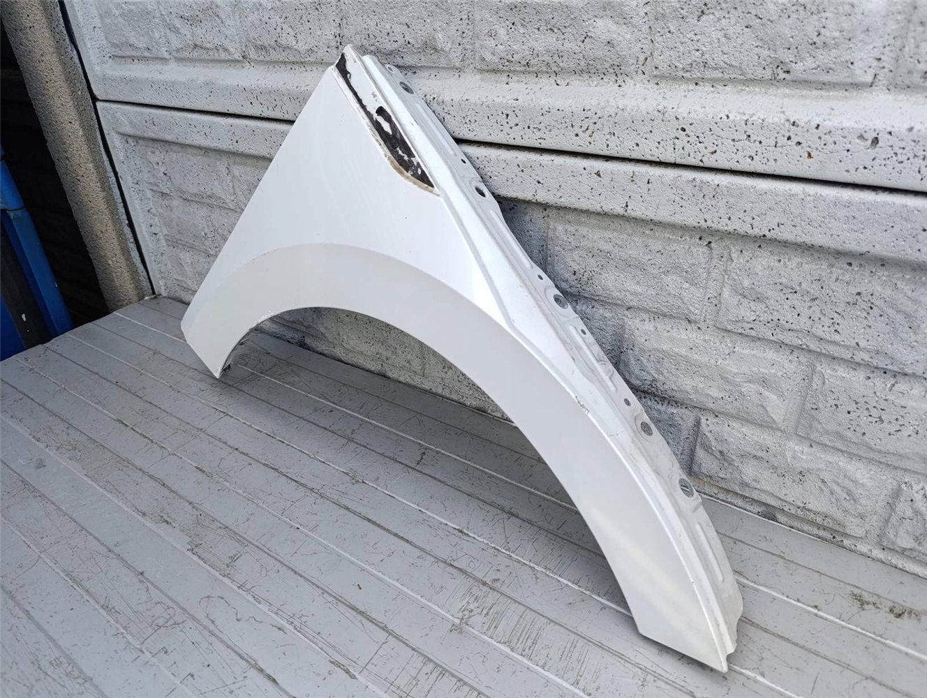 VW ARTEON BŁOTNIK PRAWY PRZEDNI ORYGINAŁ (17507038174)