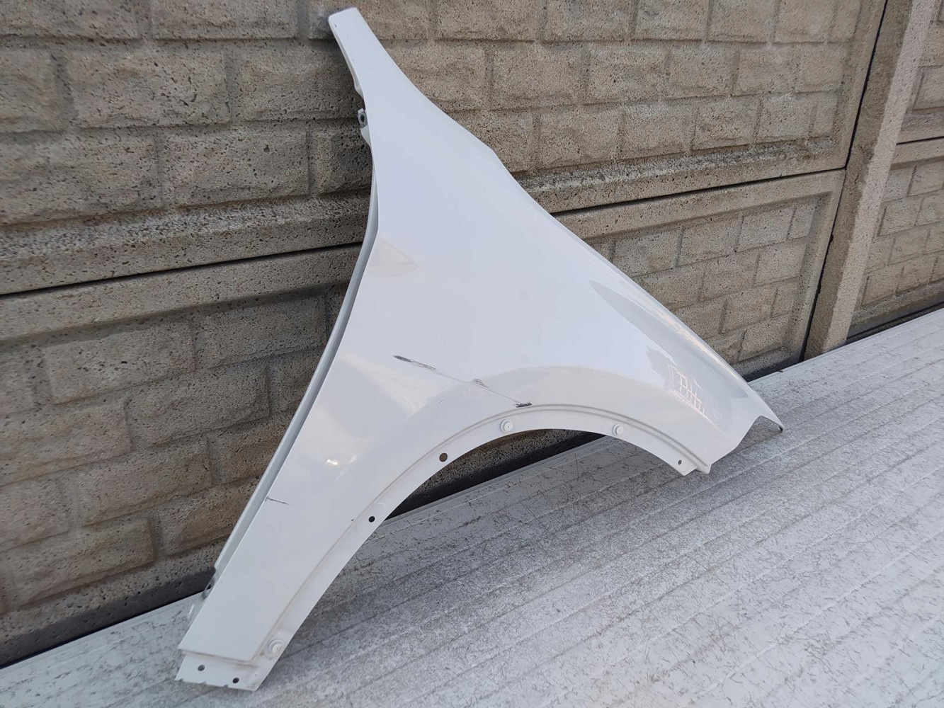 BŁOTNIK PRAWY PRZEDNI BMW X1 F48 2015 - 2022 - (12248716163)