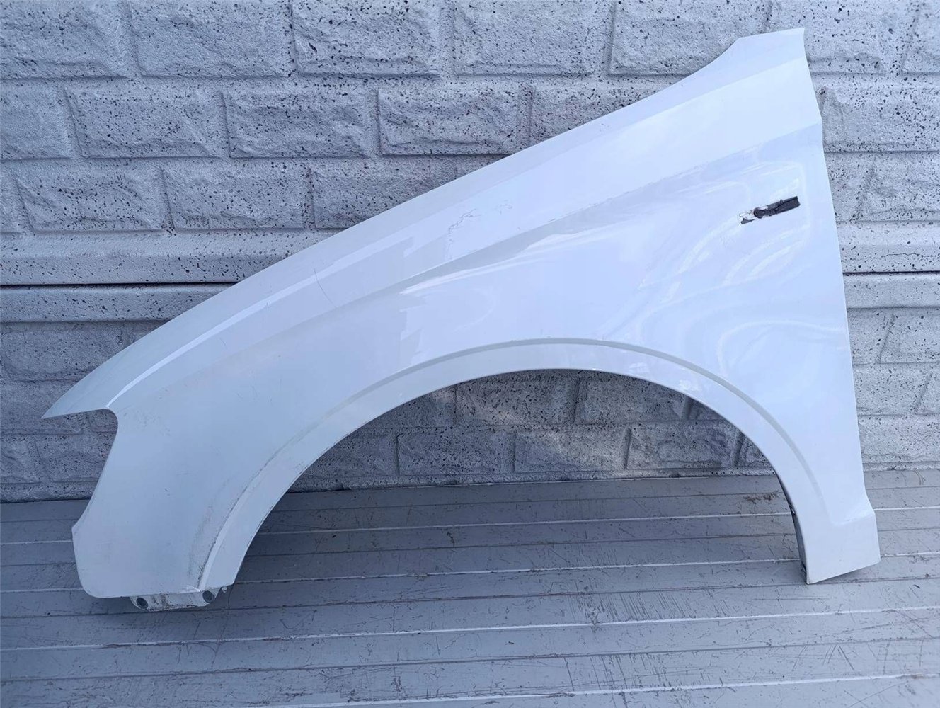 AUDI A3 SEDAN CABRIO 8V5 BŁOTNIK PRZEDNI LEWY ORYGINAŁ (17507040378)