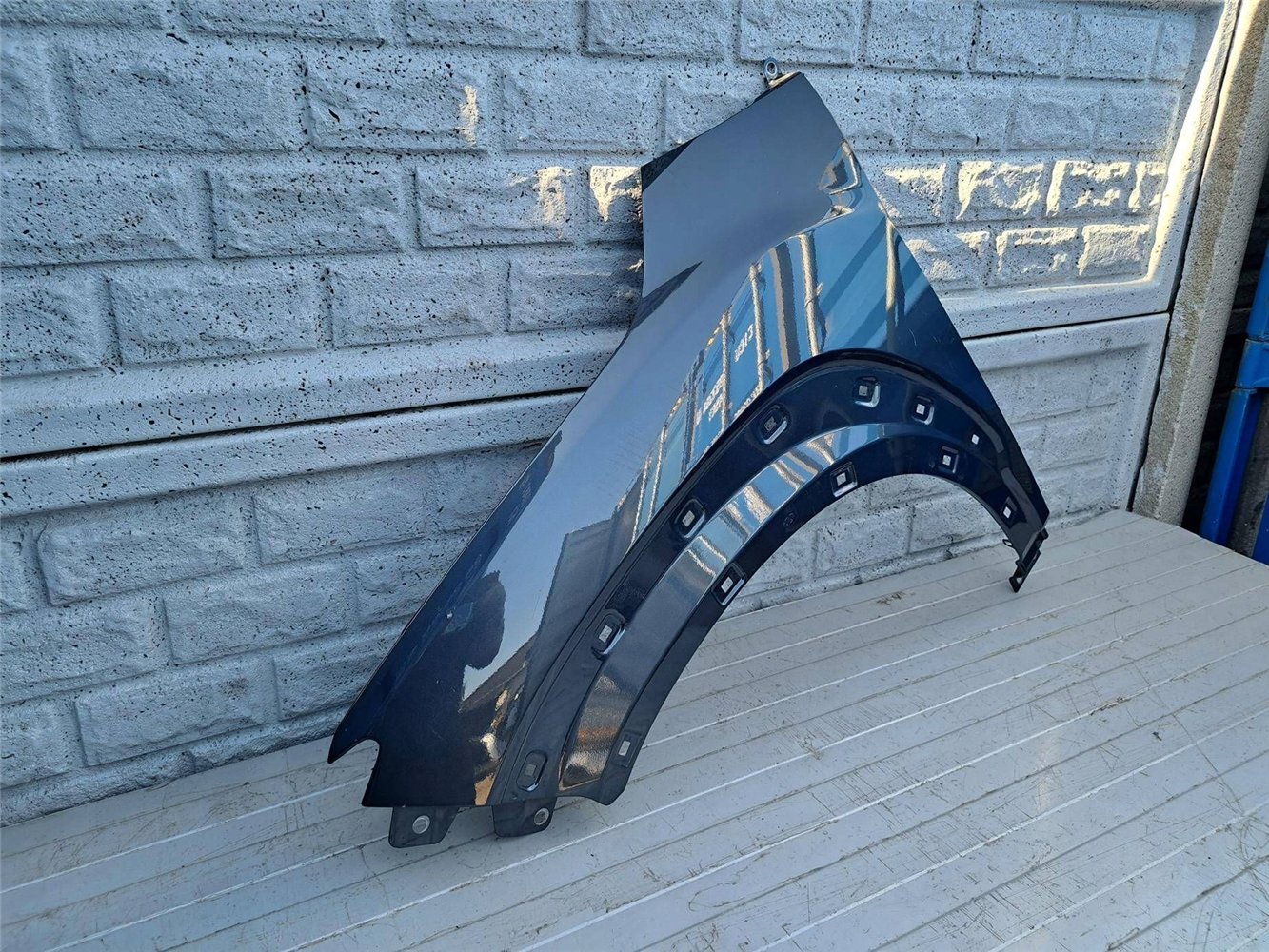 HYUNDAI KONA 2018 - 2024 BŁOTNIK LEWY PRZEDNI ORYGINAŁ (17507800859)