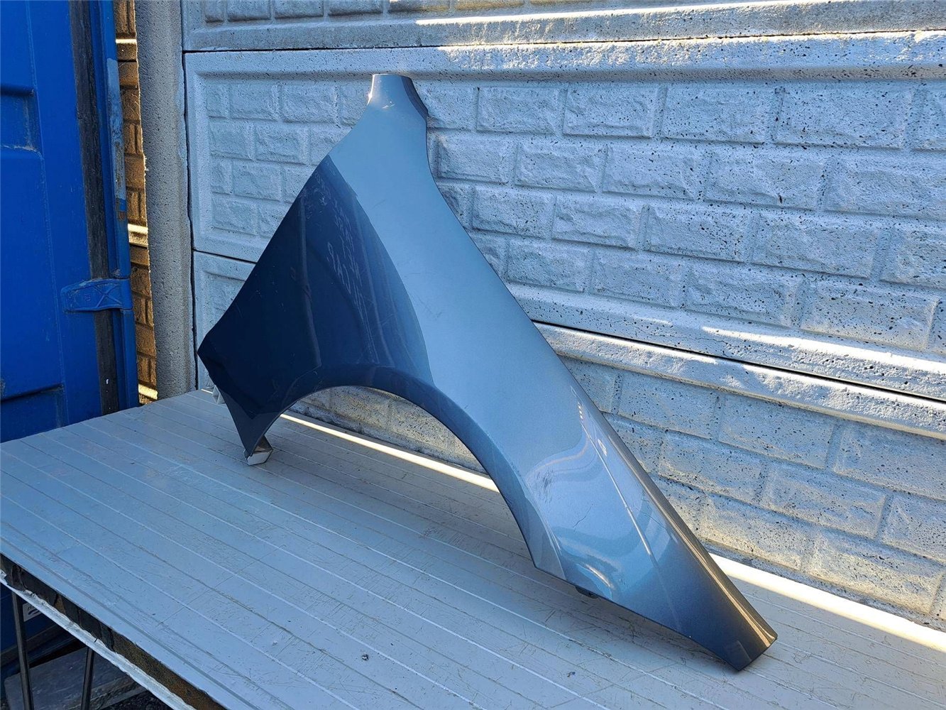 MERCEDES CLS W257 W 257 BŁOTNIK PRZEDNI PRAWY ORYGINAŁ (17508019341)