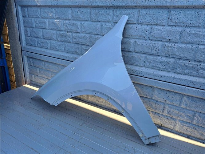 BŁOTNIK PRZEDNI LEWY BMW X1 F48 2015 - 2022 ORYGINAŁ (17508032332)