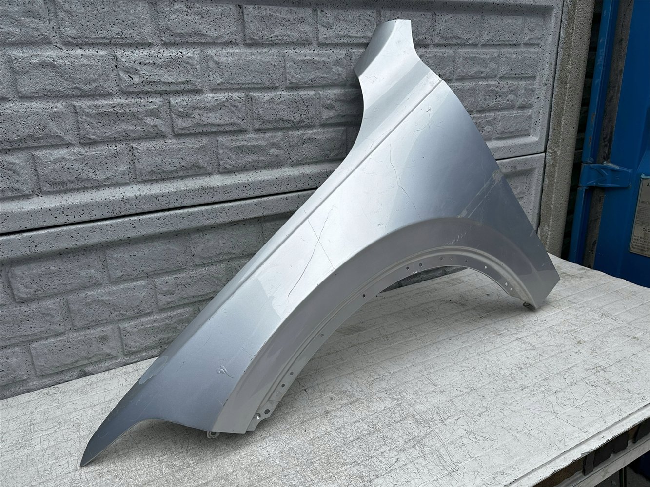 VOLVO XC 90 XC90 II 15-23 BŁOTNIK PRZEDNI PRAWY ORYGINAŁ (17511689036)