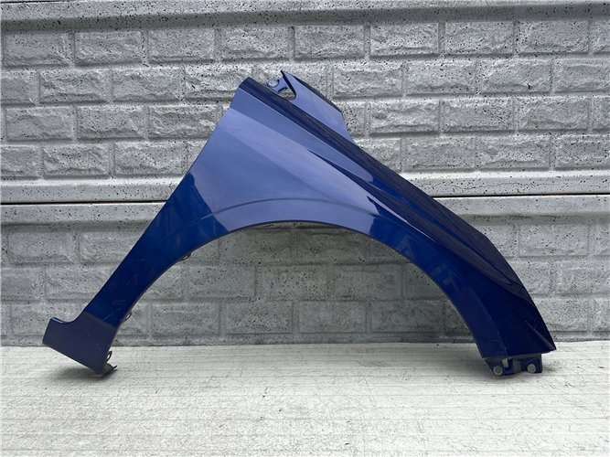 HYUNDAI I20 21-24 BŁOTNIK PRZEDNI PRAWY ORYGINAŁ (17511765957)