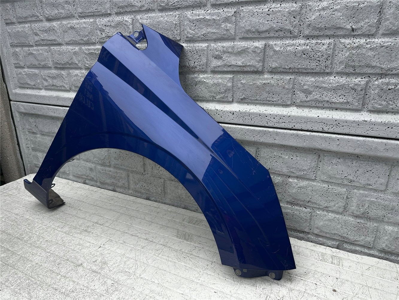 HYUNDAI I20 21-24 BŁOTNIK PRZEDNI PRAWY ORYGINAŁ (17511765957)