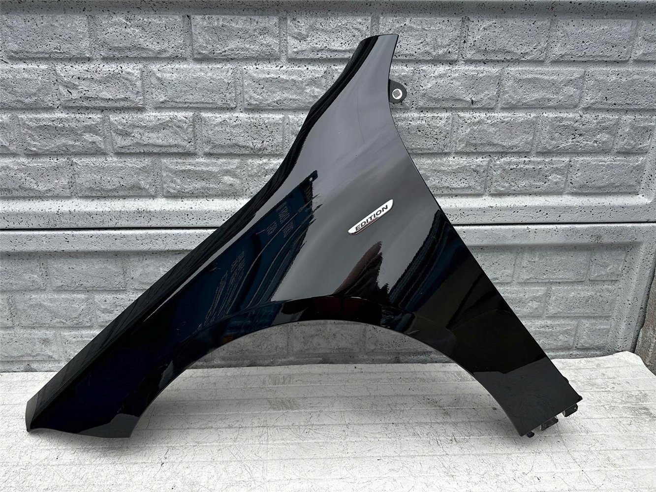 MERCEDES CLA 118 W118 19-24 BŁOTNIK PRZEDNI LEWY ORYGINAŁ (17511940018)