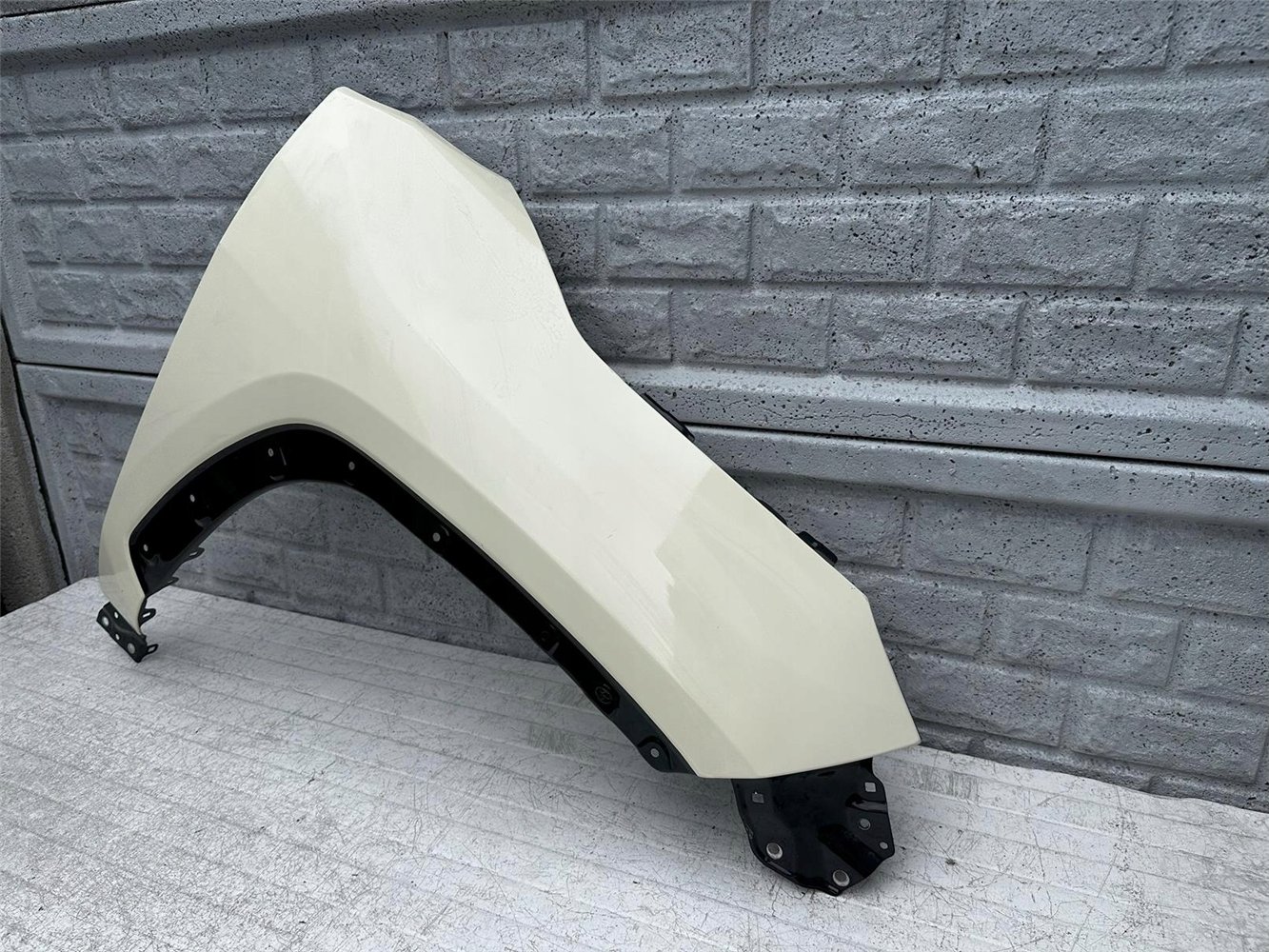 TOYOTA RAV 4 IV 19-20 BŁOTNIK PRAWY PRZÓD ORYGINAŁ (17511955143)