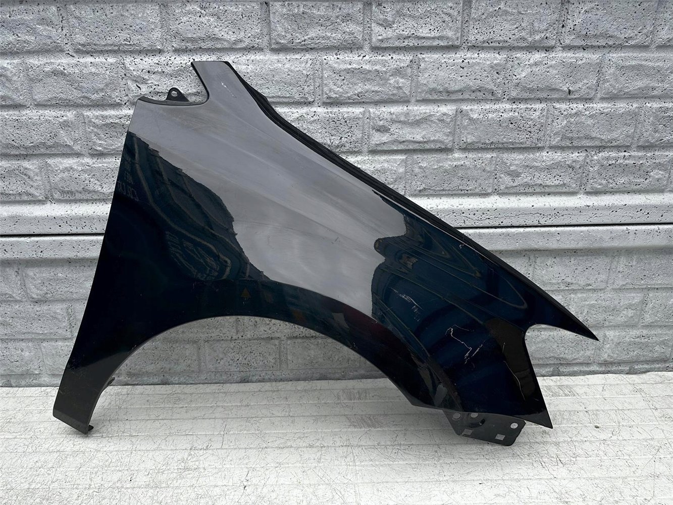 VW POLO 6R0 2009 - 2017 BŁOTNIK PRZEDNI PRAWY ORYGINAŁ (17511974046)