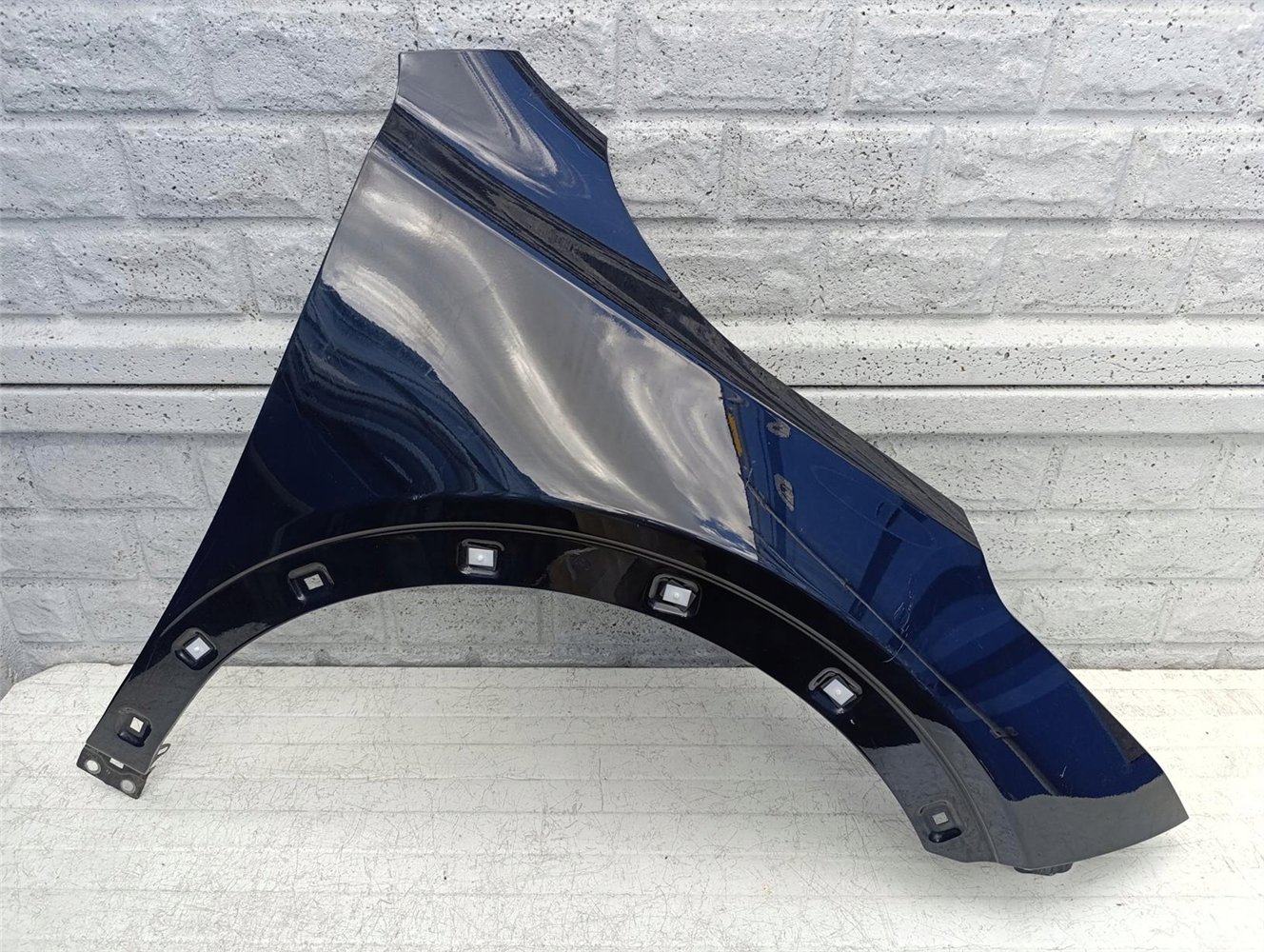 KIA X-CEED XCEED BŁOTNIK PRAWY PRZEDNI ORYGINAŁ (17517624212)