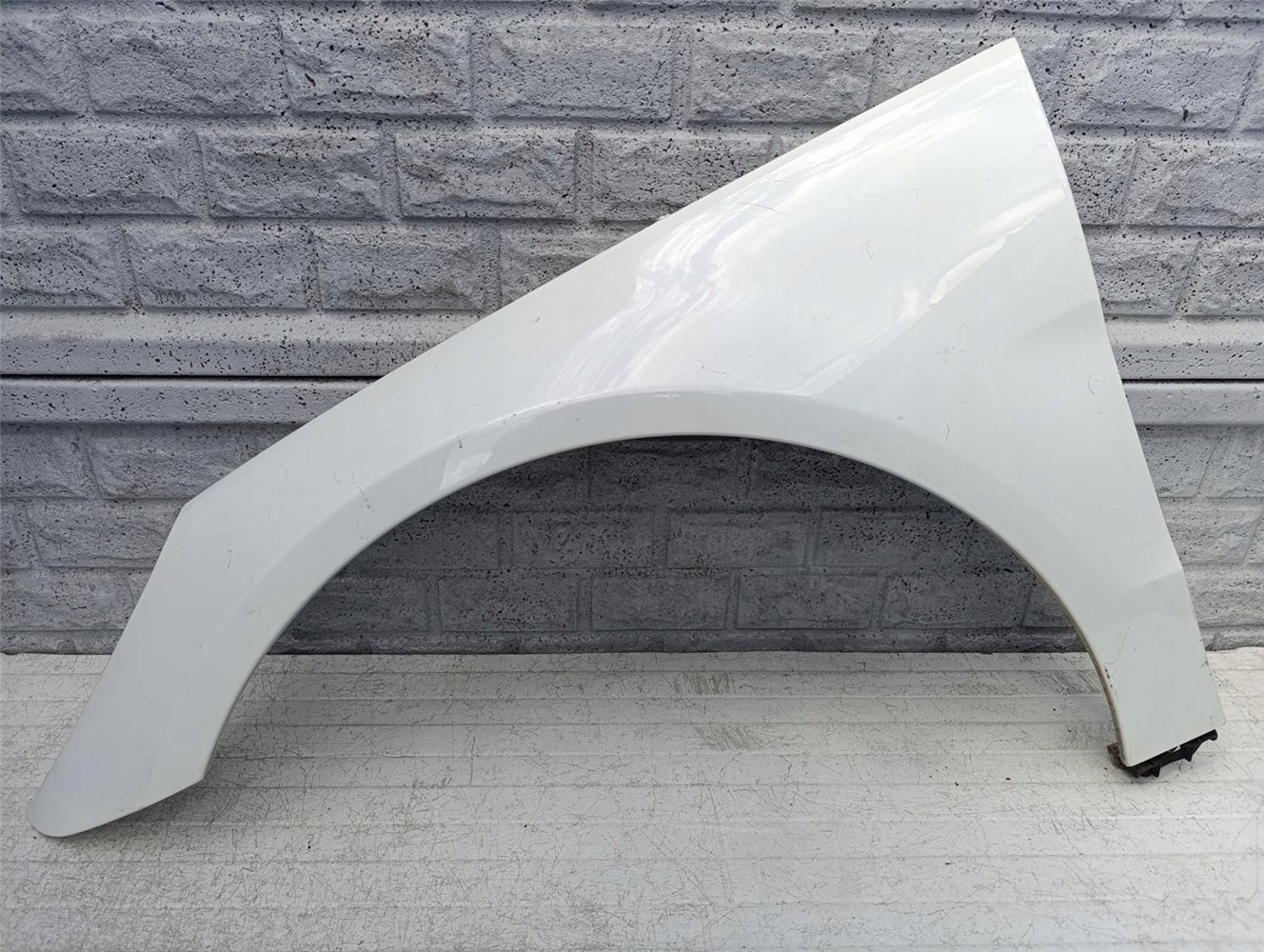 MERCEDES R-KLASA W251 06-10 BŁOTNIK PRZEDNI LEWY ORYGINAŁ (17517632345)