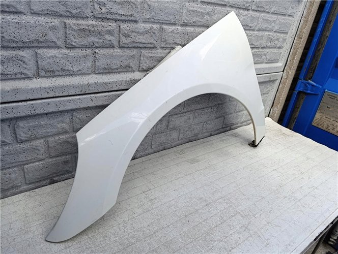 MERCEDES R-KLASA W251 06-10 BŁOTNIK PRZEDNI LEWY ORYGINAŁ (17517632345)