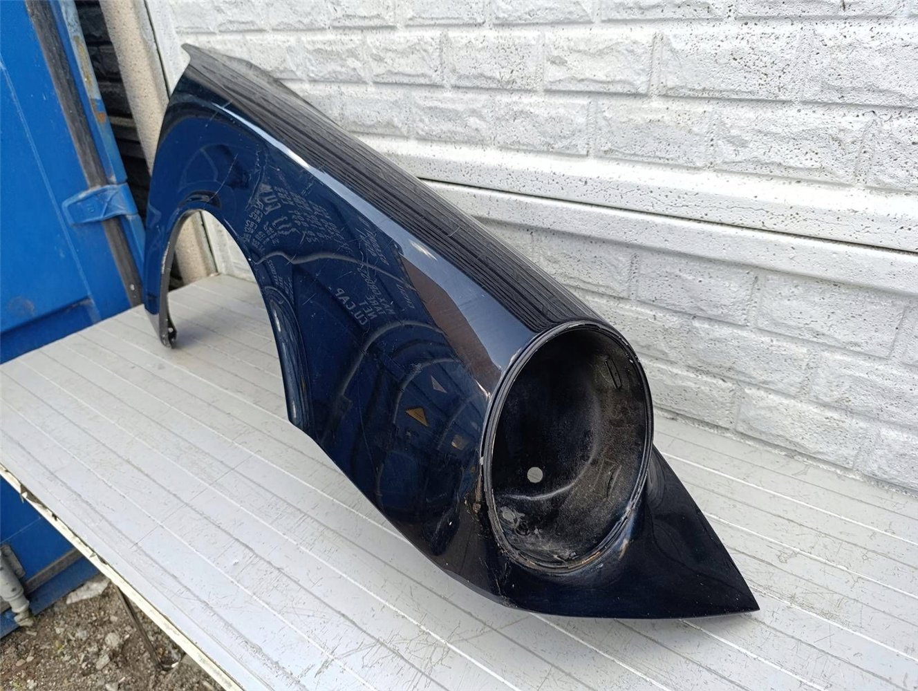 PORSCHE 911 CARRERA 964 BŁOTNIK PRZEDNI PRAWY ORYGINAŁ (17522804397)