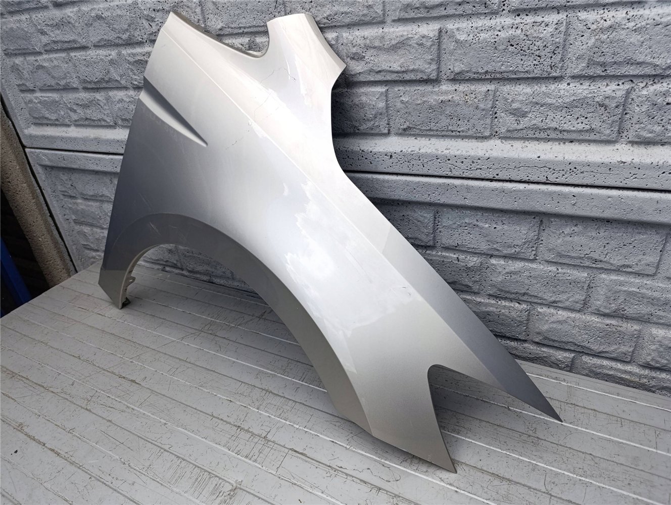 VW TOURAN 2016-2021 BŁOTNIK PRAWY PRZEDNI ORYGINAŁ (17522861962)