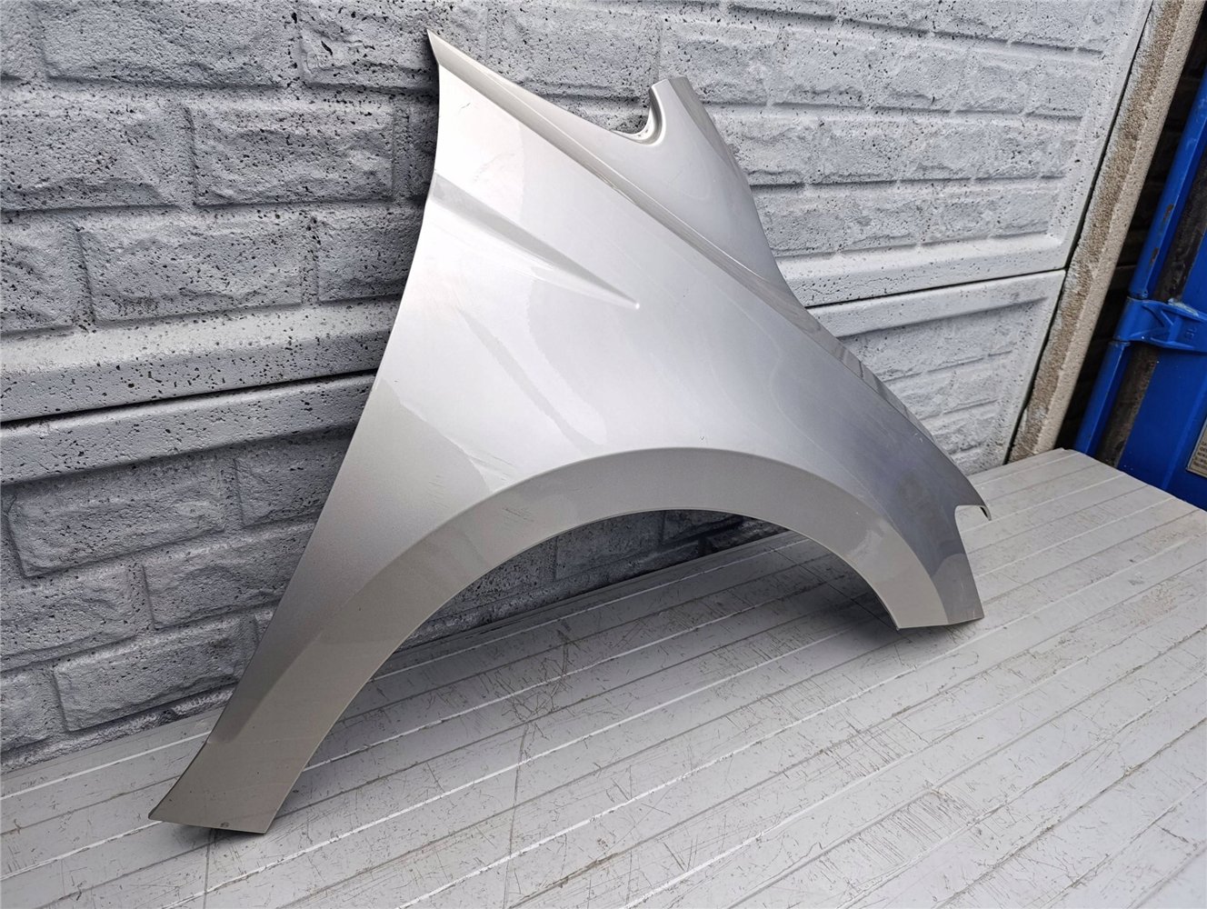 VW TOURAN 2016-2021 BŁOTNIK PRAWY PRZEDNI ORYGINAŁ (17522861962)