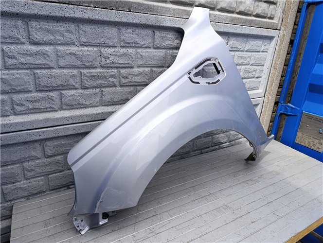 RENAULT ALASKAN 16- BŁOTNIK PRZEDNI LEWY ORYGINAŁ (17522932823)