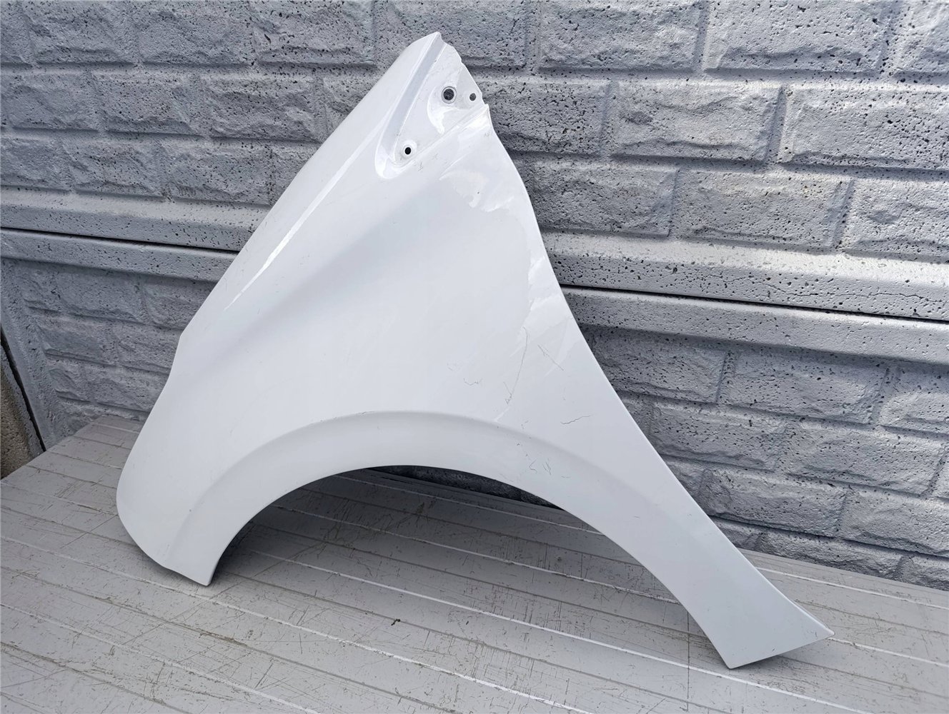 PEUGEOT 208 11-17 BŁOTNIK LEWY PRZEDNI ORYGINAŁ (17522946430)