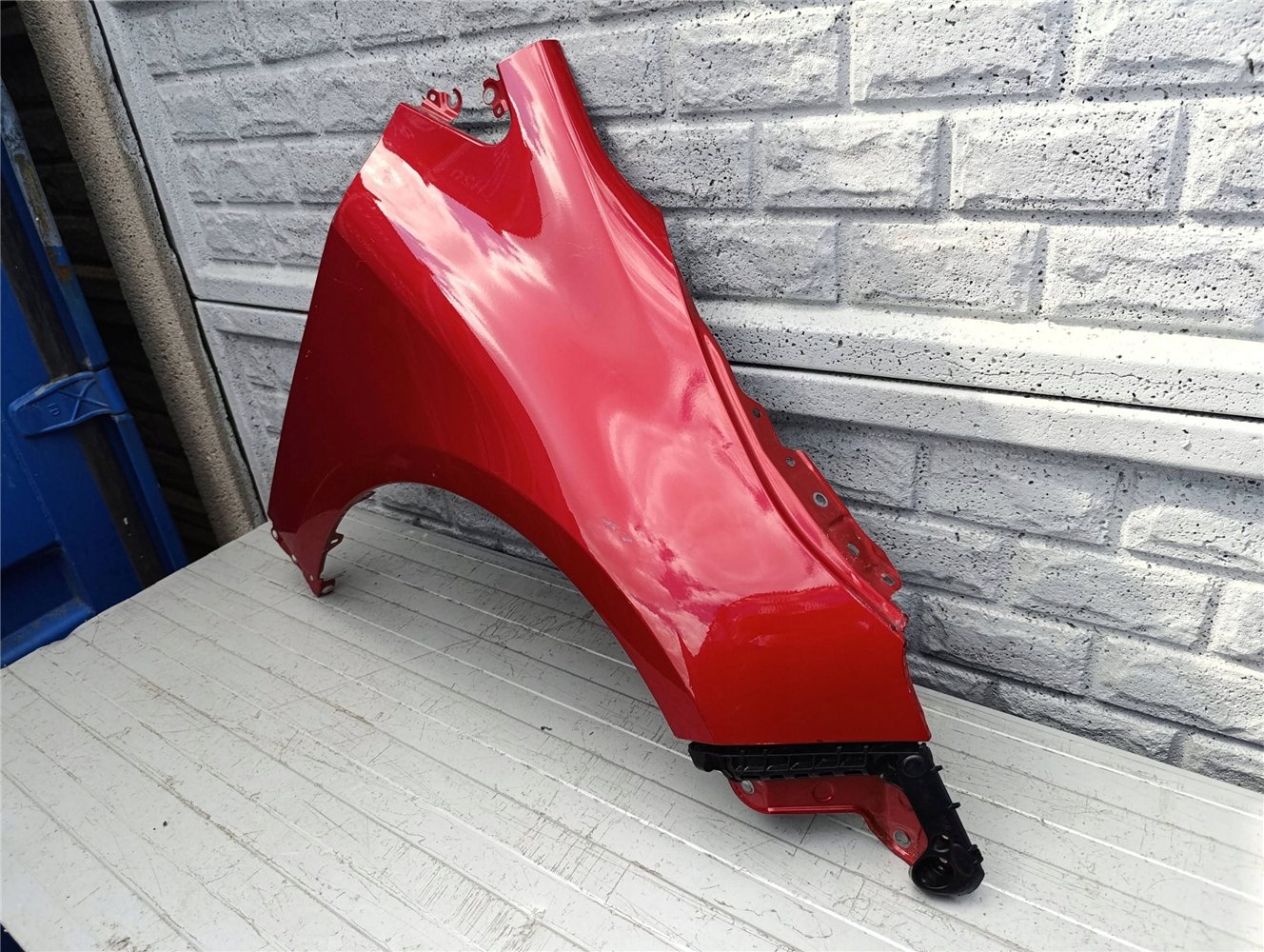 COROLLA HB E21/SUZUKI SWACE E210 XII 19-24 BŁOTNIK PRAWY ORYGINAŁ (17522970379)