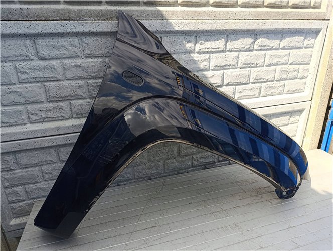 VW AMAROK 2H0 2012-2020 BŁOTNIK PRZEDNI PRAWY ORYGINAŁ (17522979720)