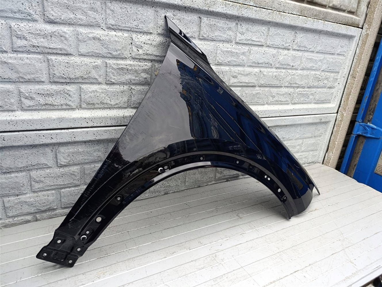 AUDI Q6 E-TRON BŁOTNIK PRZEDNI PRAWY ORYGINAŁ (17522995177)