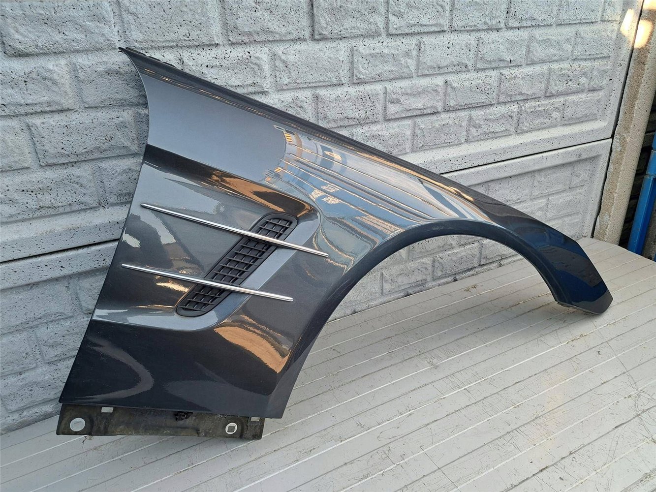 MERCEDES SL W231 R231 BŁOTNIK PRAWY ORYGINAŁ (17524129461)