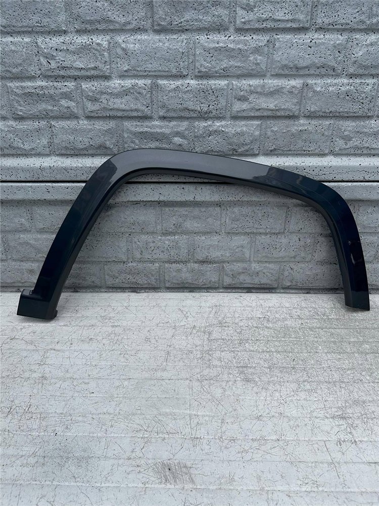 COMPASS II LIFT 20- LISTWA NA BŁOTNIK PRAWY PRZÓD ORYGINAŁ (17527224322)