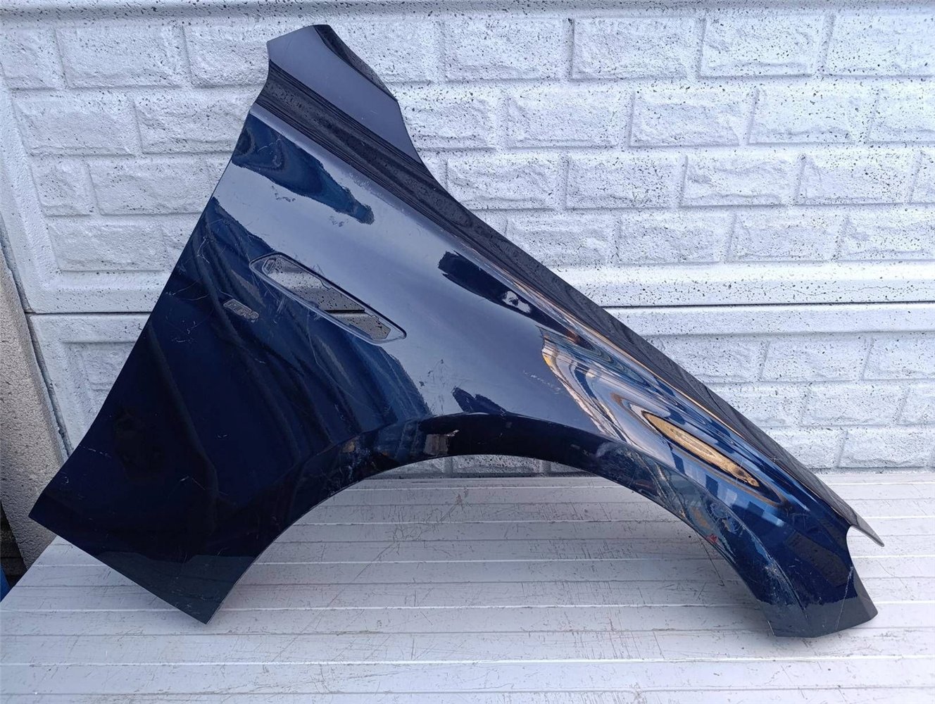 BMW 5 V GT F07 GT5 BŁOTNIK PRAWY PRZEDNI ORYGINAŁ (17529878339)