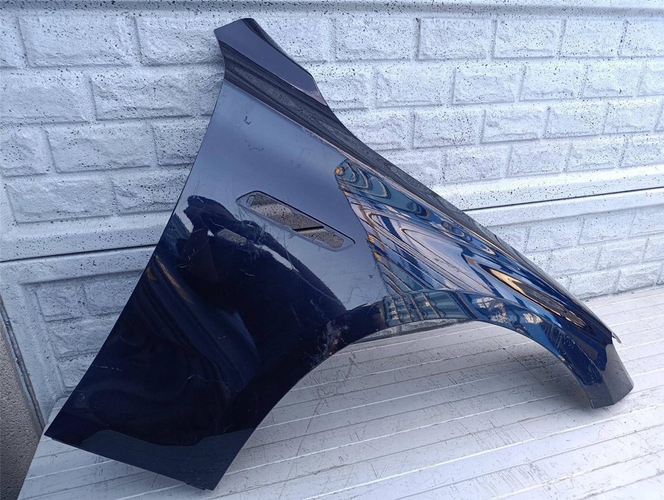 BMW 5 V GT F07 GT5 BŁOTNIK PRAWY PRZEDNI ORYGINAŁ (17529878339)