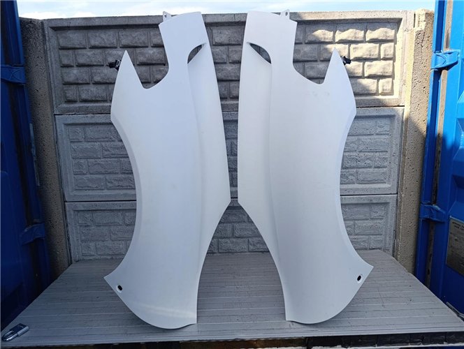 MASERATI MC20 MC-20 BŁOTNIK PRAWY LEWY PRZEDNI ORYGINAŁ (17532812938)