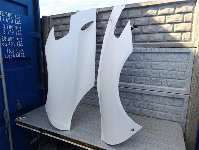 MASERATI MC20 MC-20 BŁOTNIK PRAWY LEWY PRZEDNI ORYGINAŁ (17532812938)