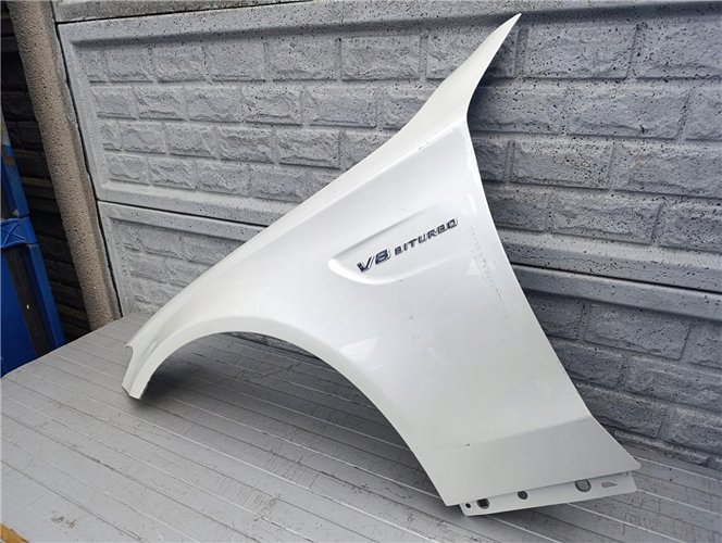 MERCEDES C KLASA W205 6,3 AMG BŁOTNIK PRAWY ORYGINAŁ (17536294578)