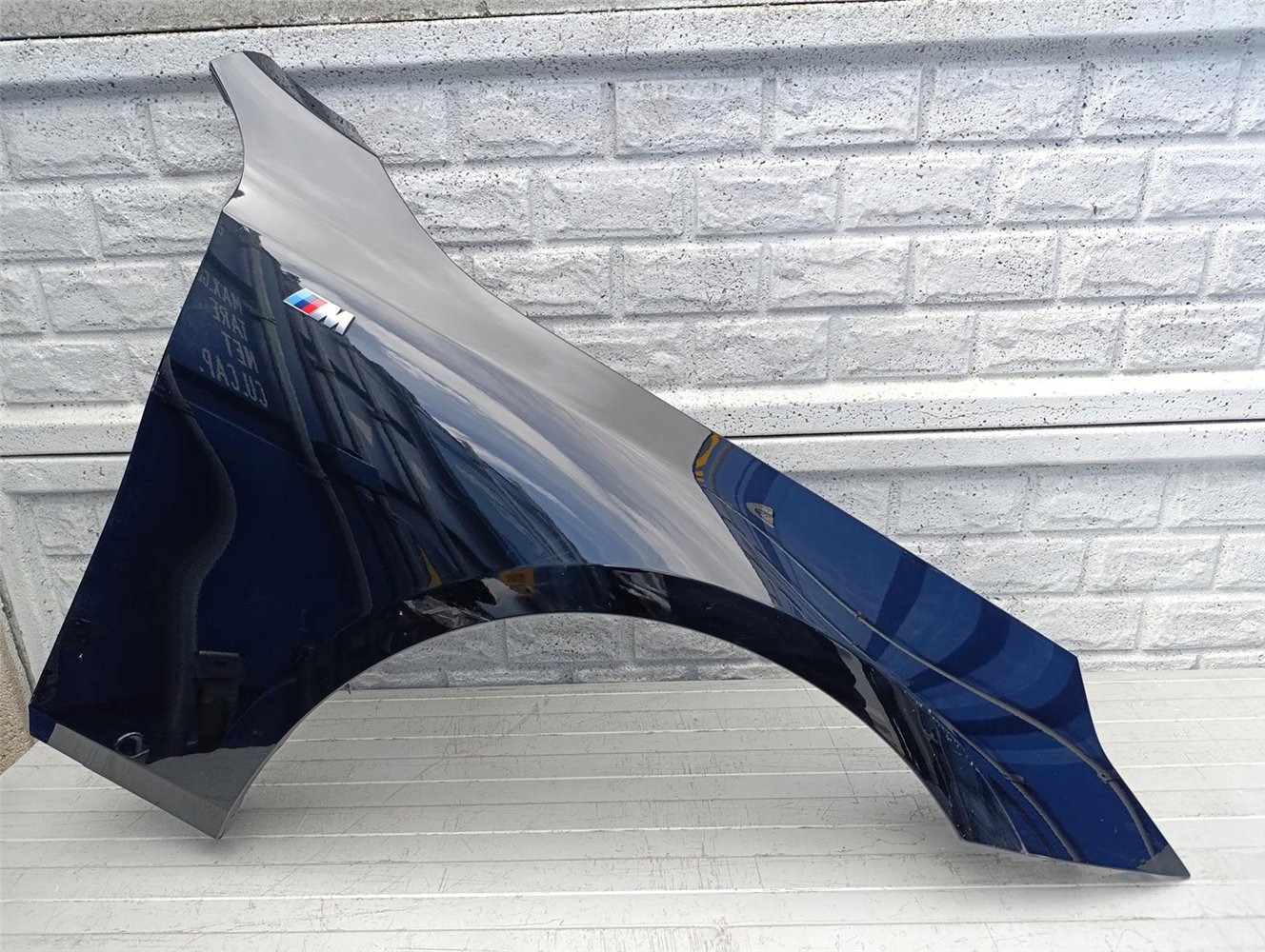 BMW 5 G60 BŁOTNIK PRAWY 2023- ORYGINAŁ (17536392406)