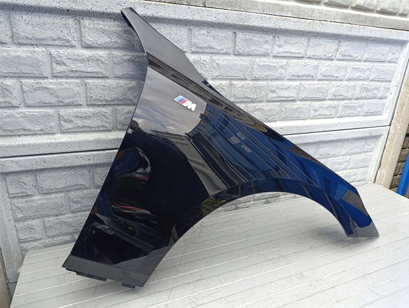 BMW 5 G60 BŁOTNIK PRAWY 2023- ORYGINAŁ (17536392406)