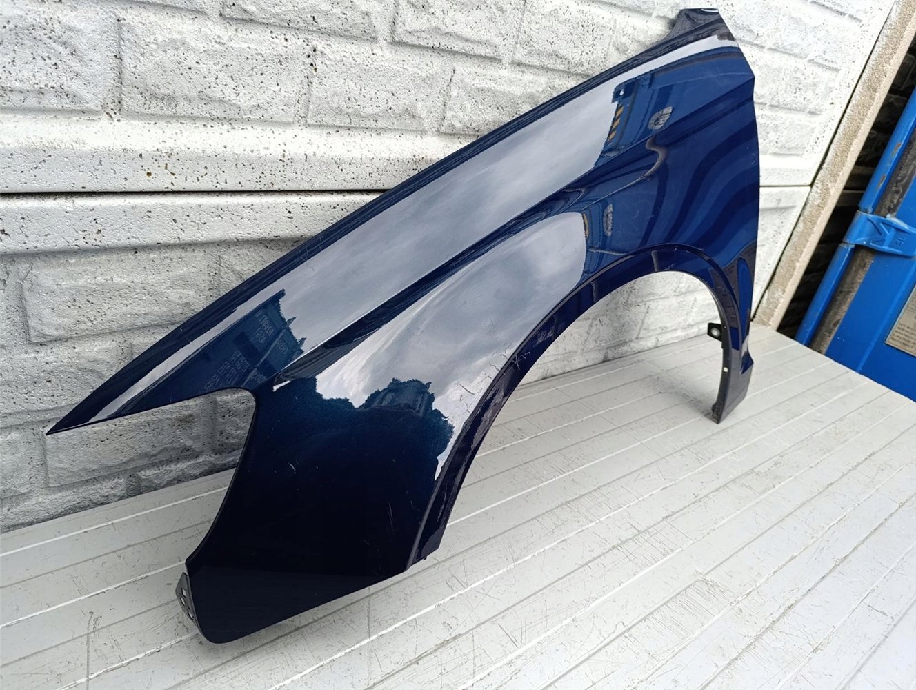 AUDI A3 SEDAN CABRIO 8V5 BŁOTNIK PRZEDNI LEWY ORYGINAŁ (17536450374)