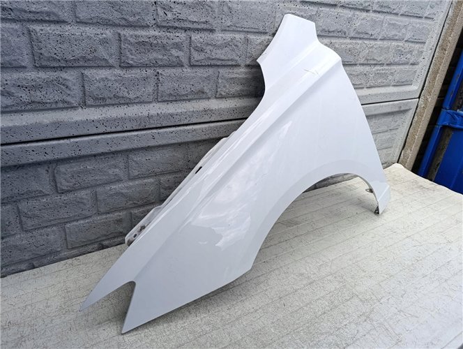 BŁOTNIK LEWY PRZÓD MG 5 EV 2020- ORYGINAŁ (17545799228)