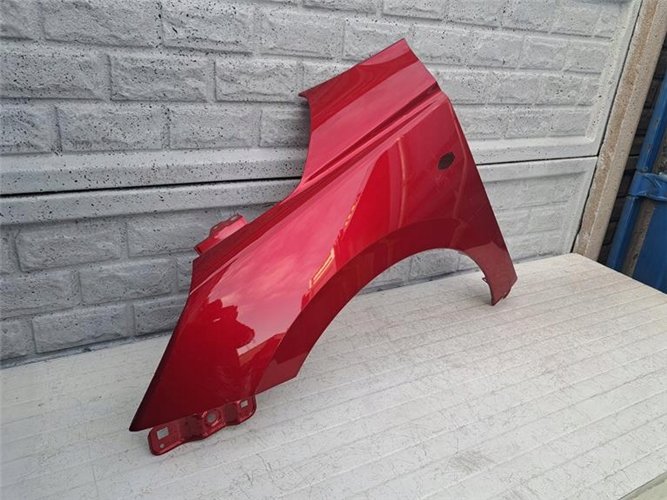 SUZUKI SWIFT Mk9 BŁOTNIK PRZEDNI LEWY ORYGINAŁ (17547313730)