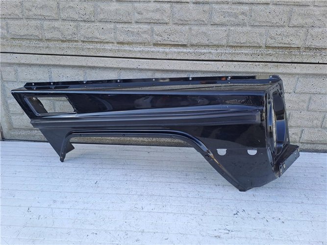 MERCEDES G-KLASA W463 BŁOTNIK PRZEDNI PRAWY ORYGINAŁ (17547387241)