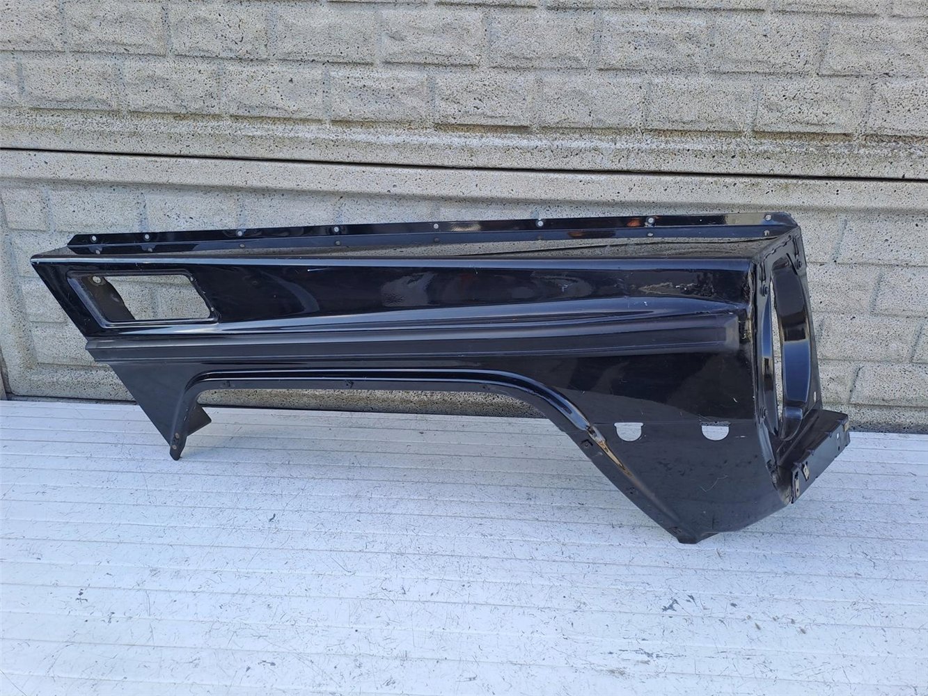 MERCEDES G-KLASA W463 BŁOTNIK PRZEDNI PRAWY ORYGINAŁ (17547387241)