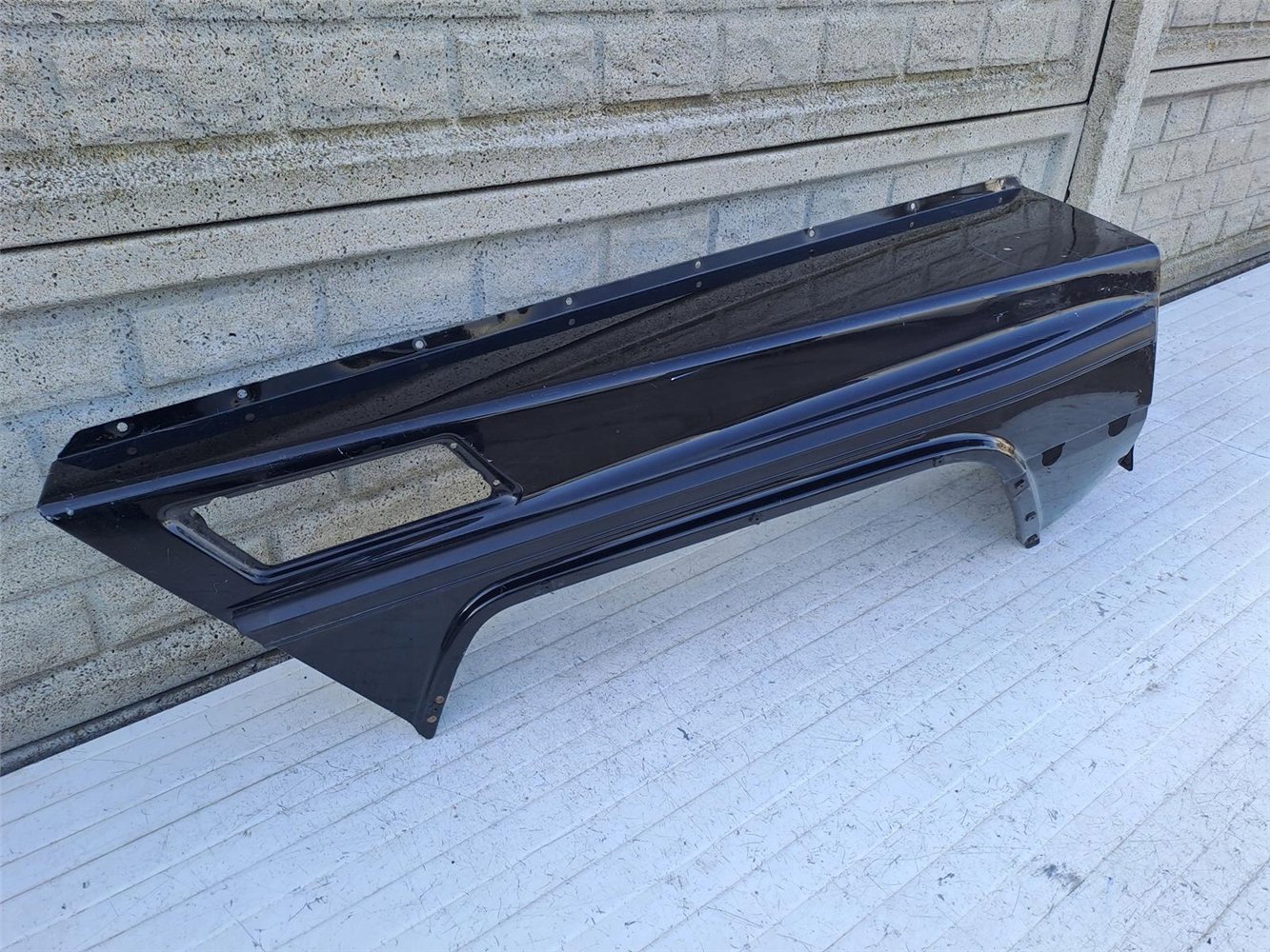 MERCEDES G-KLASA W463 BŁOTNIK PRZEDNI PRAWY ORYGINAŁ (17547387241)