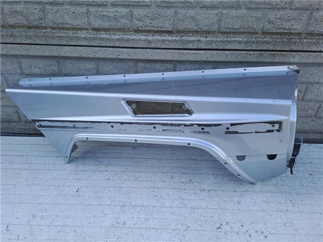 MERCEDES G-KLASA W463 BŁOTNIK PRZEDNI PRAWY ORYGINAŁ (17547387241)