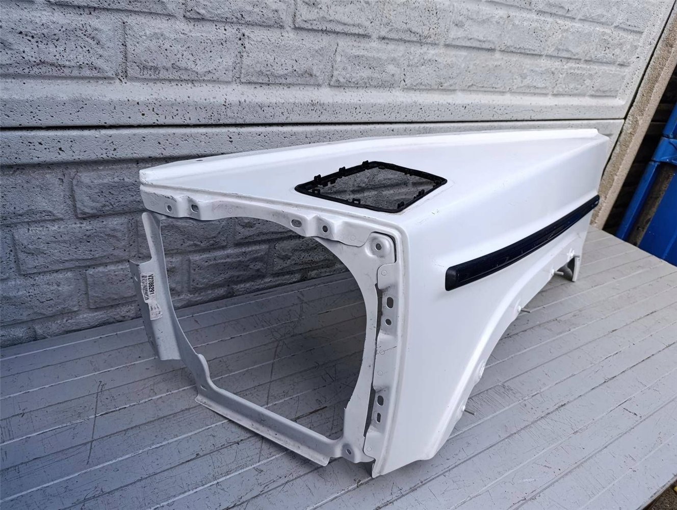 MERCEDES G KLASA W463 W464 BŁOTNIK LEWY PRZEDNI ORYGINAŁ (17547479671)