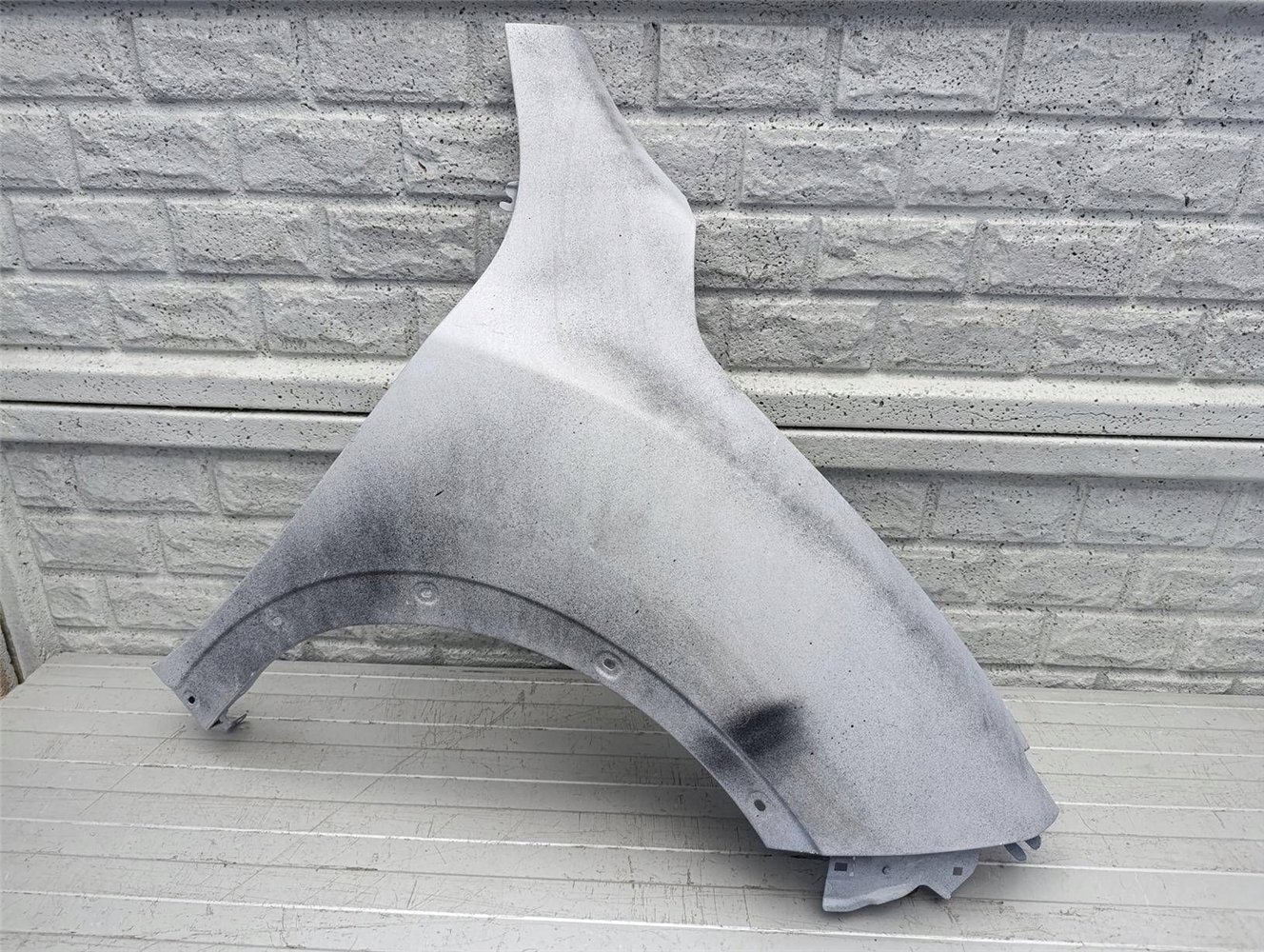 NISSAN JUKE 14-19 LIFT BŁOTNIK PRAWY PRZEDNI ORYGINAŁ (17547498544)