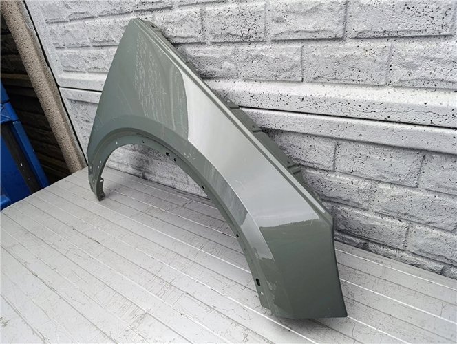 VOLVO XC40 XC-40 2017-2022 BŁOTNIK PRZEDNI PRAWY ORYGINAŁ (17547514600)