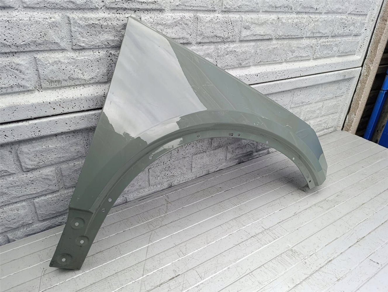 VOLVO XC40 XC-40 2017-2022 BŁOTNIK PRZEDNI PRAWY ORYGINAŁ (17547514600)