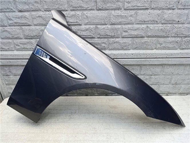 JAGUAR XE 2015-2022 BŁOTNIK PRAWY PRZEDNI ORYGINAŁ (17550040412)