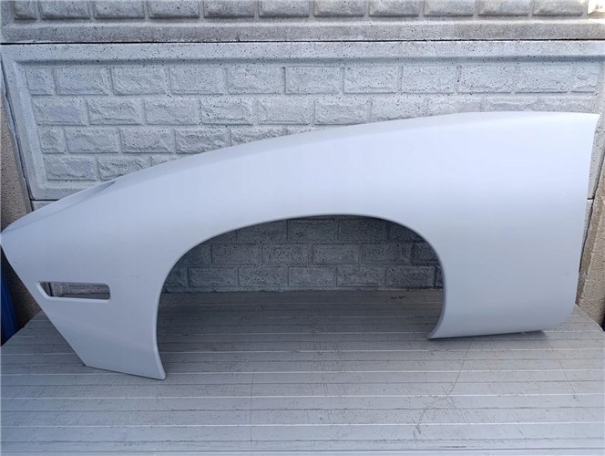 PORSCHE 928 BŁOTNIK PRZEDNI LEWY ORYGINAŁ (17554902138)