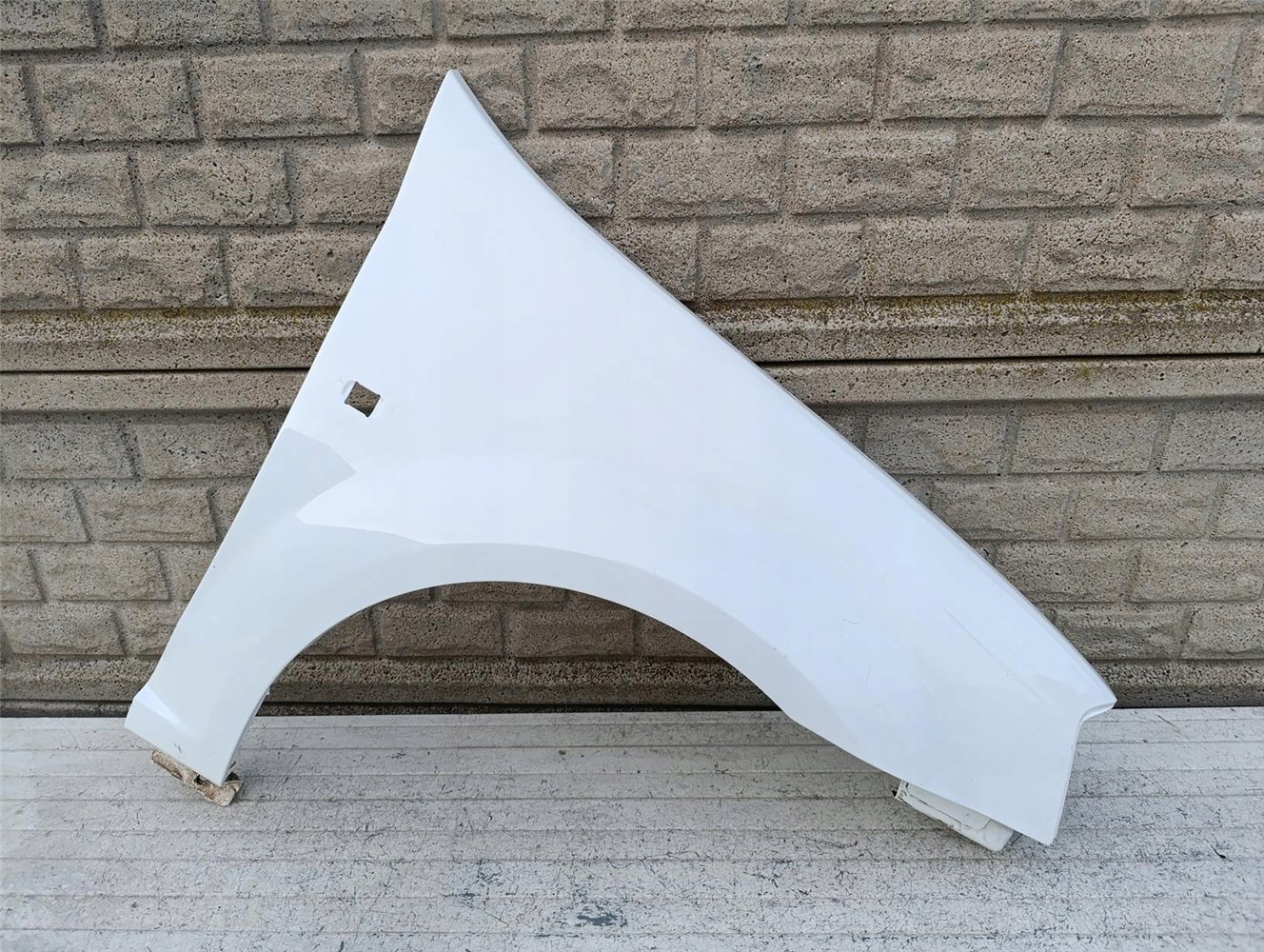 BŁOTNIK PRAWY DACIA LOGAN 05-12 ORYGINAŁ (17557476516)