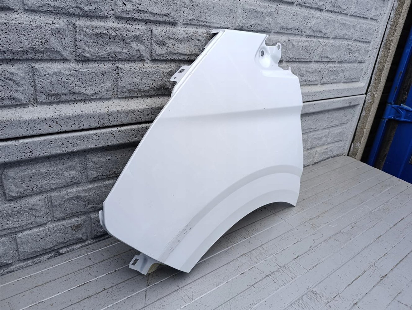 VW T7 7T FURGON 2025- BŁOTNIK LEWY ORYGINAŁ (17557540408)